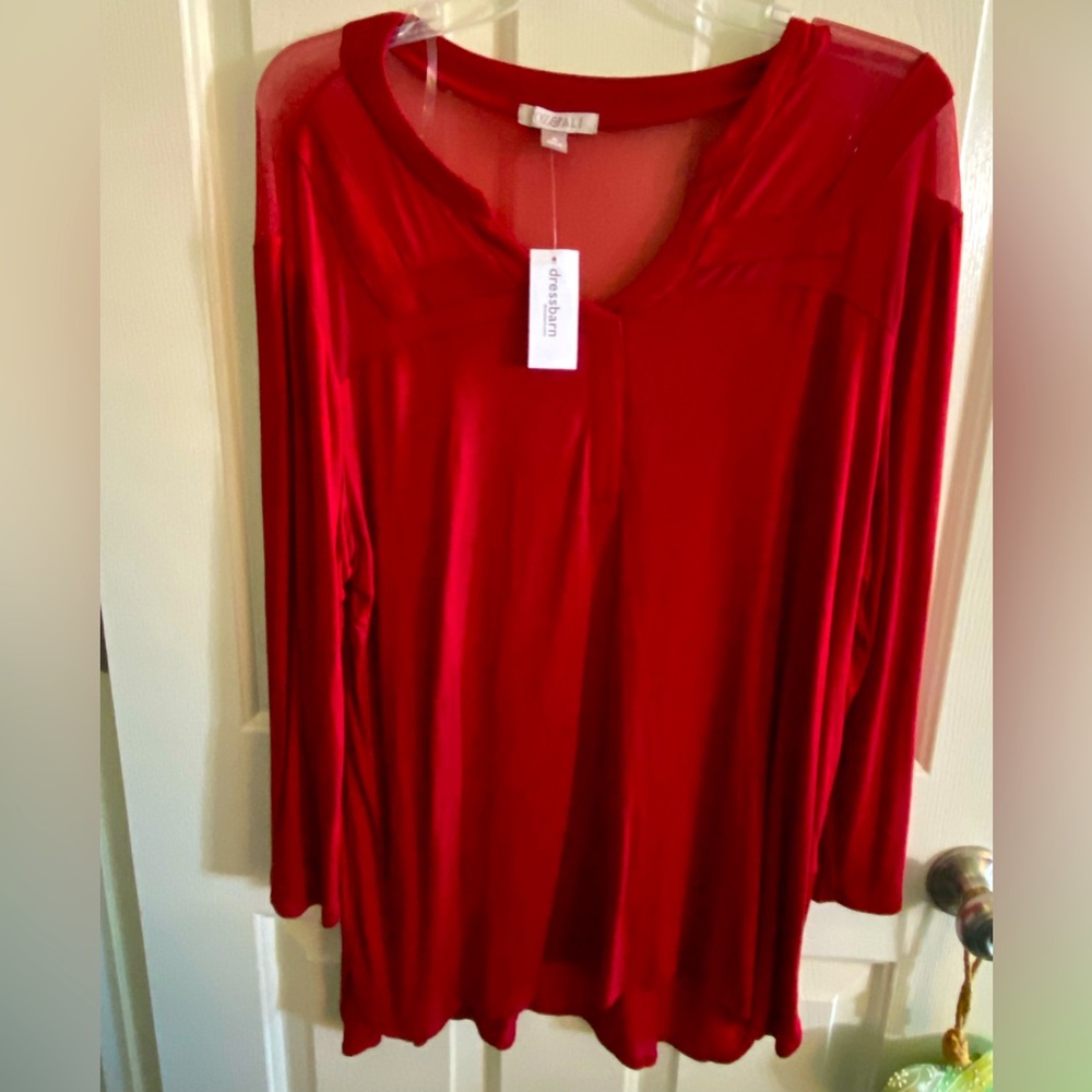 Dressbarn Roz & Ali : red 3/4 sleeve top . Sheer shoulder design . Size Xl . New